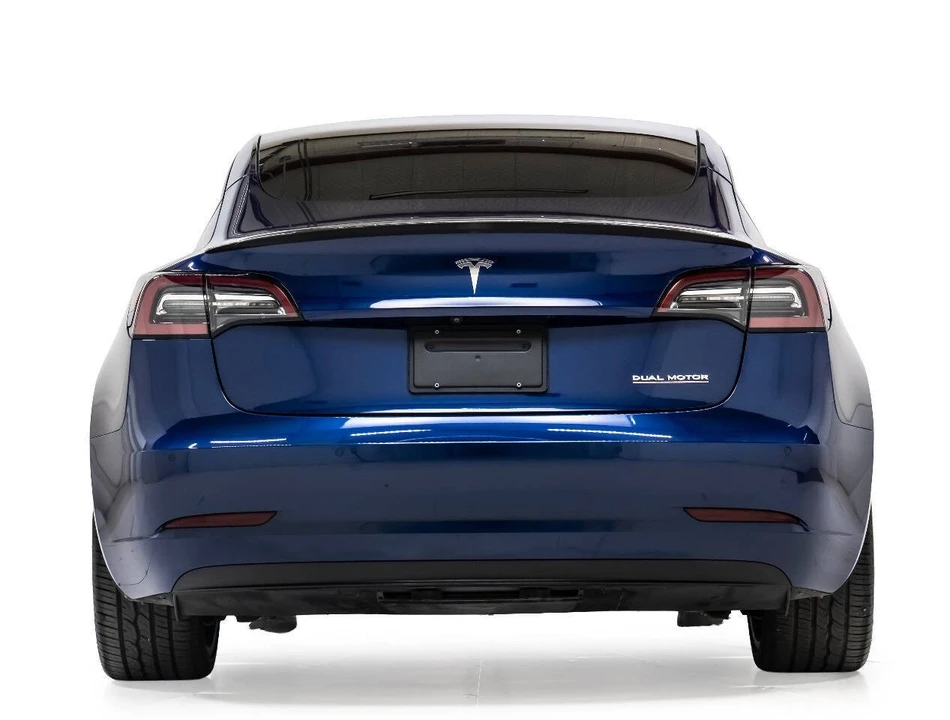 2022 Tesla Model 3 Performance - Image 8 of 12