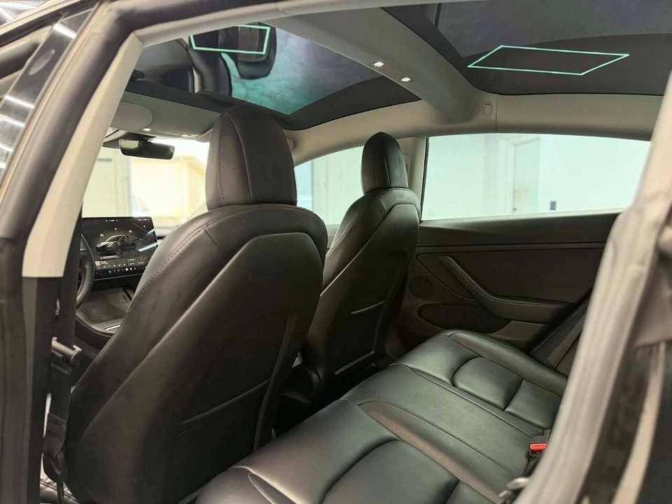 2022 Tesla Model 3 Performance - Image 13 of 13