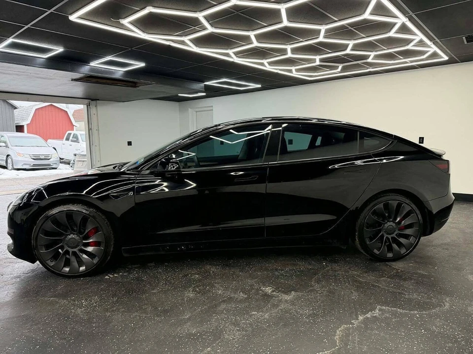 2022 Tesla Model 3 Performance - Image 6 of 13