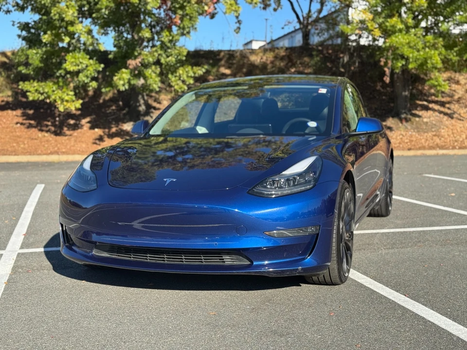 2022 Tesla Model 3 Performance - Image 3 of 12