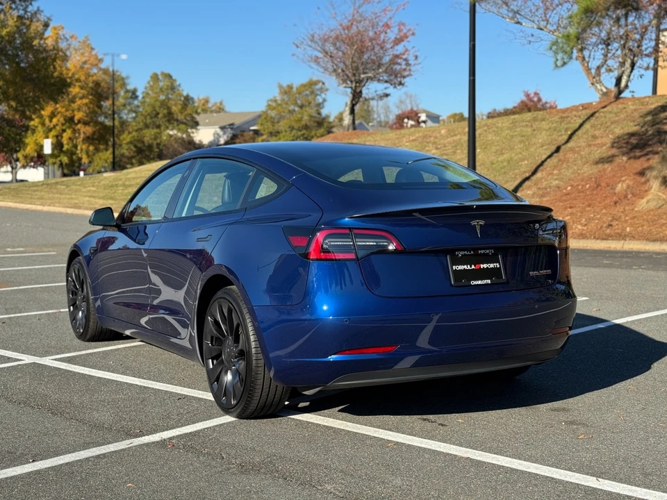 2022 Tesla Model 3 Performance - Image 9 of 12
