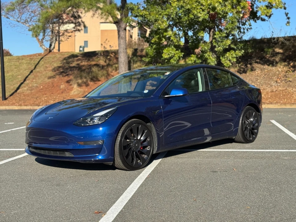 2022 Tesla Model 3 Performance - Image 4 of 12
