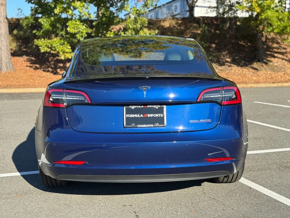 2022 Tesla Model 3 Performance - Image 11 of 12