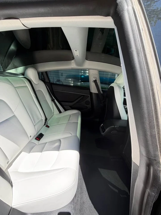 2022 Tesla Model 3 Performance - Image 5 of 13