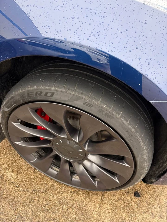 2022 Tesla Model 3 Performance - Image 6 of 8