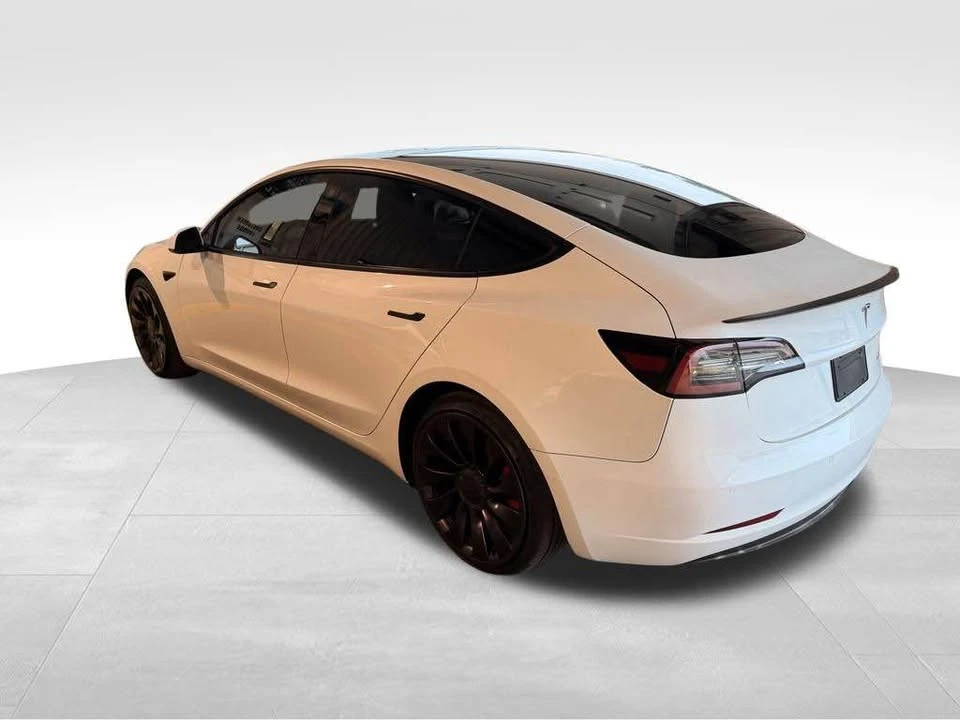 2022 Tesla Model 3 Performance - Image 3 of 11