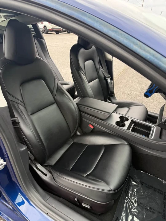 2022 Tesla Model 3 Performance - Image 15 of 20