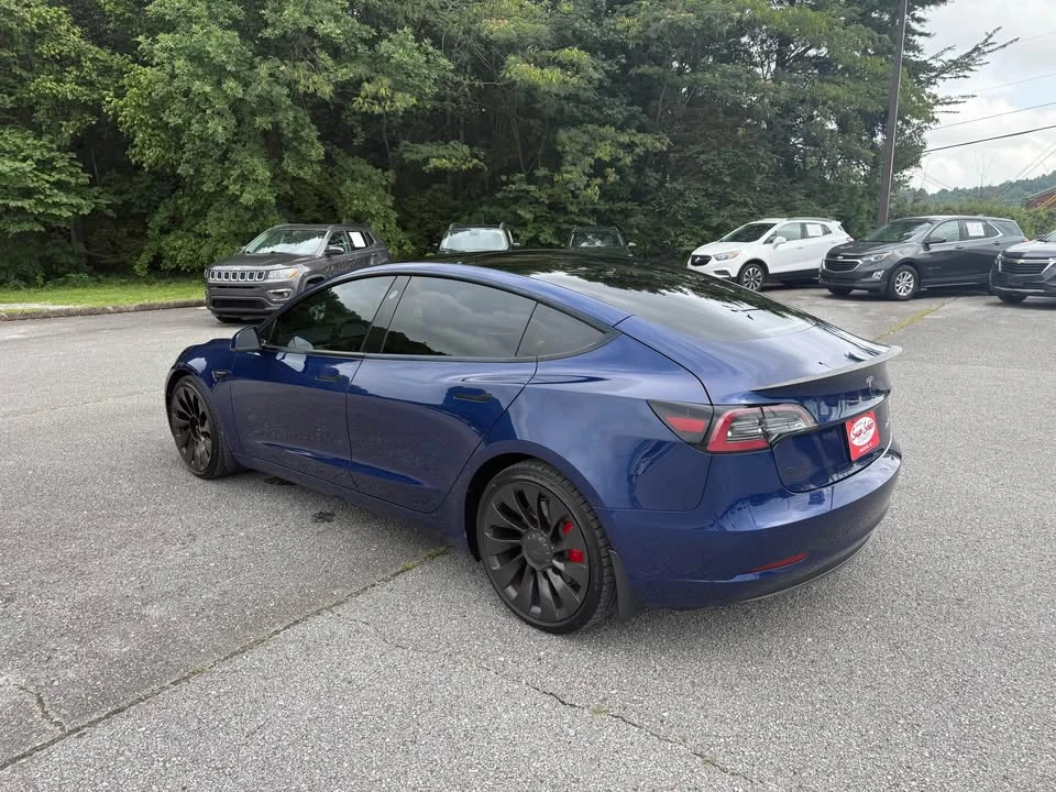 2022 Tesla Model 3 Performance - Image 10 of 20