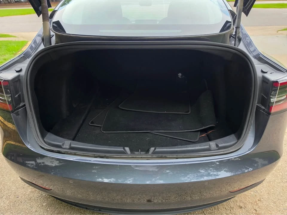 2022 Tesla Model 3 Performance - Image 14 of 18