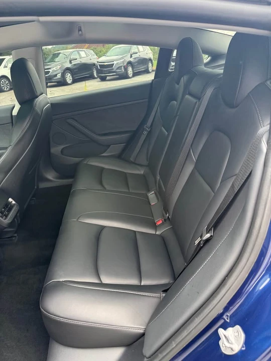 2022 Tesla Model 3 Performance - Image 17 of 20