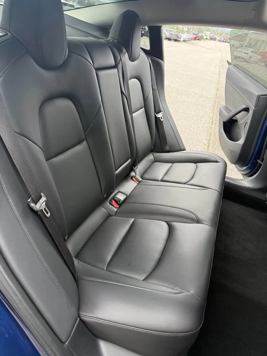 2022 Tesla Model 3 Performance - Image 16 of 20