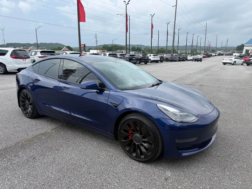 2022 Tesla Model 3 Performance - Image 7 of 20