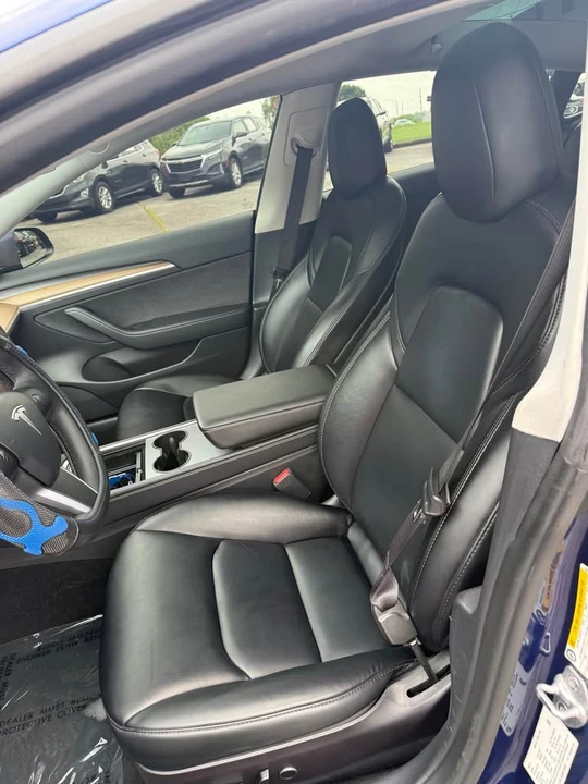 2022 Tesla Model 3 Performance - Image 18 of 20