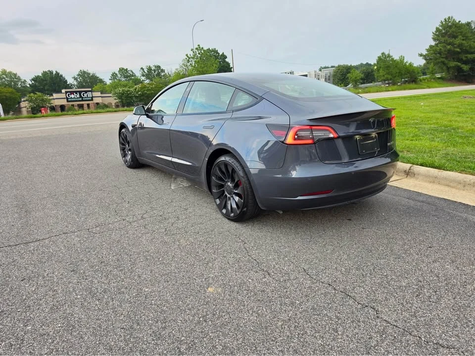 2022 Tesla Model 3 Performance - Image 5 of 18