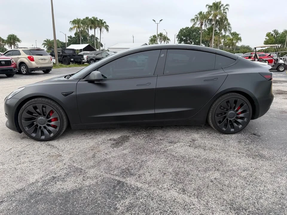 2022 Tesla Model 3 Performance - Image 3 of 11