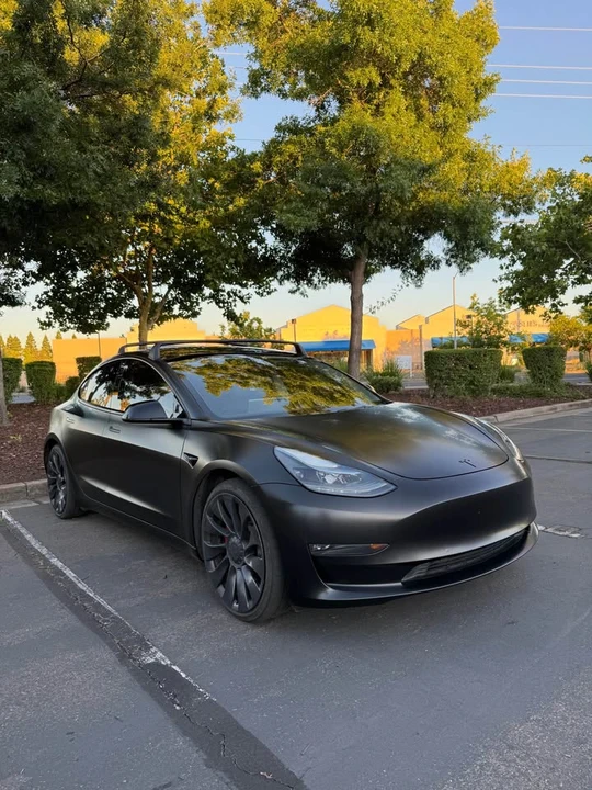 2022 Tesla Model 3 Performance - Image 3 of 12