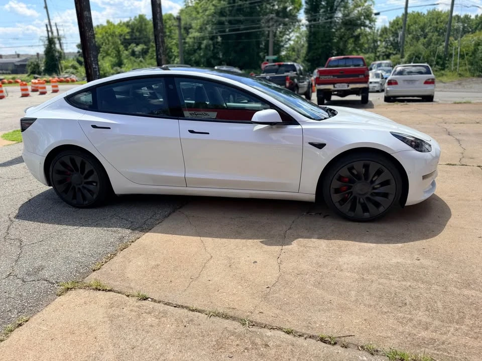 2022 Tesla Model 3 Performance - Image 7 of 16