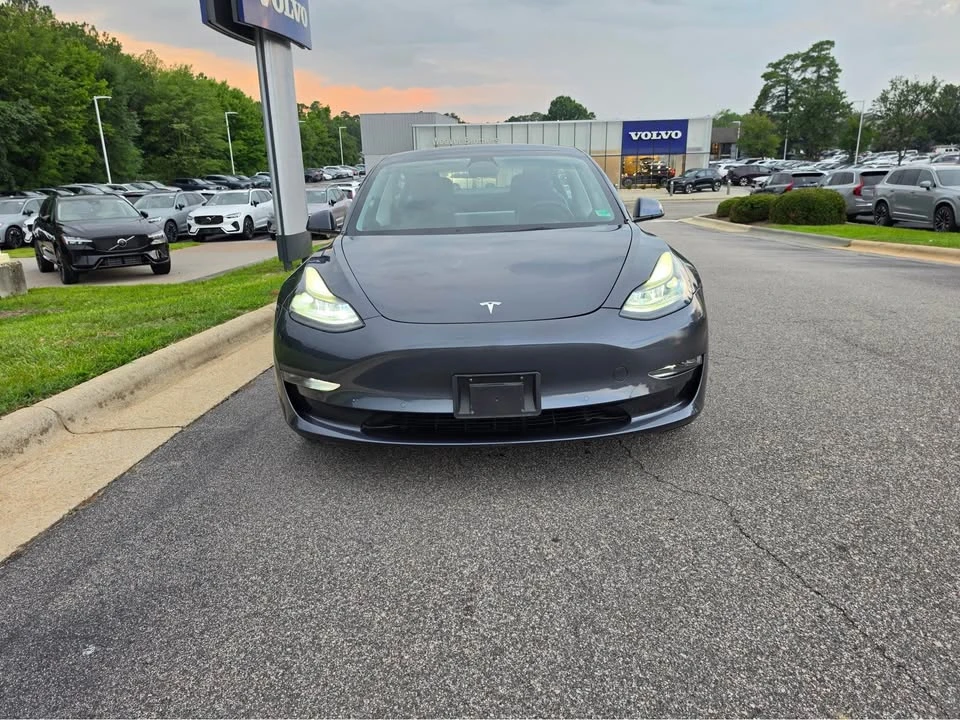 2022 Tesla Model 3 Performance - Image 4 of 18
