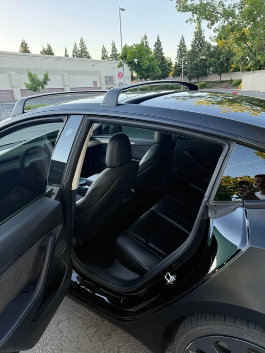 2022 Tesla Model 3 Performance - Image 7 of 12