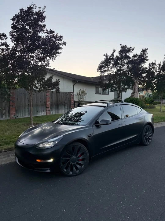 2022 Tesla Model 3 Performance - Image 4 of 12