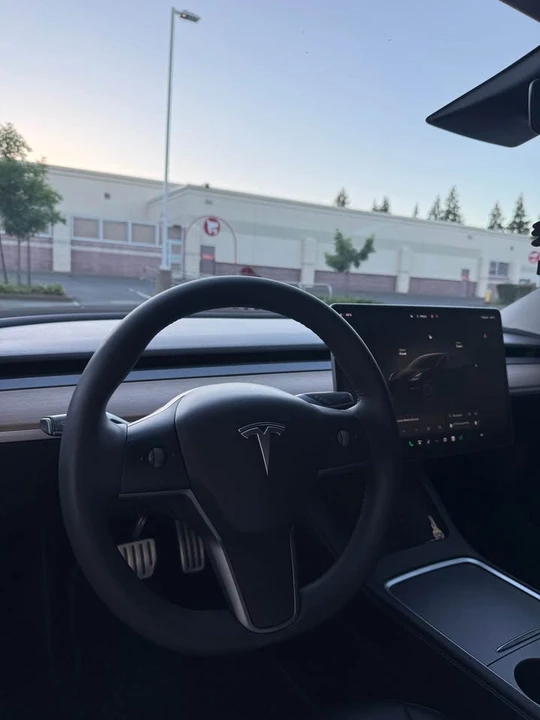 2022 Tesla Model 3 Performance - Image 8 of 12