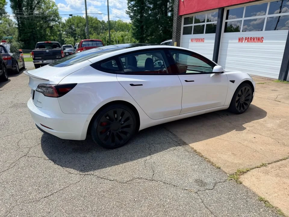 2022 Tesla Model 3 Performance - Image 6 of 16