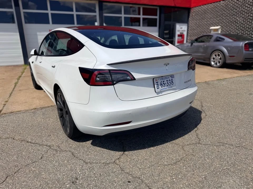 2022 Tesla Model 3 Performance - Image 4 of 16