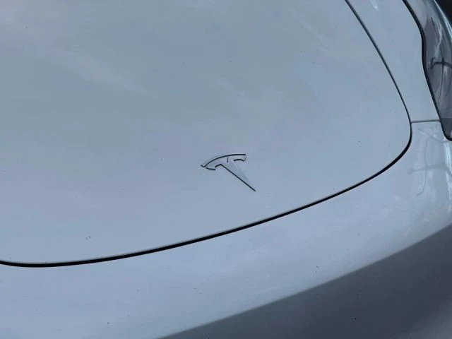 2022 Tesla Model 3 Performance - Image 4 of 21