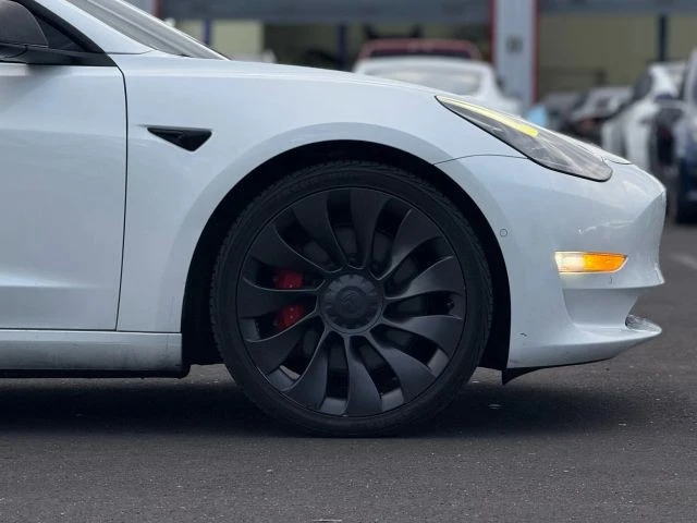 2022 Tesla Model 3 Performance - Image 7 of 21