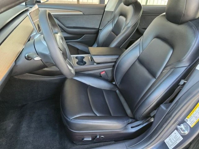 2022 Tesla Model 3 Performance - Image 12 of 21