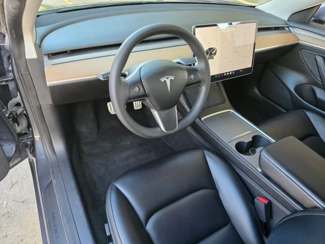 2022 Tesla Model 3 Performance - Image 13 of 21
