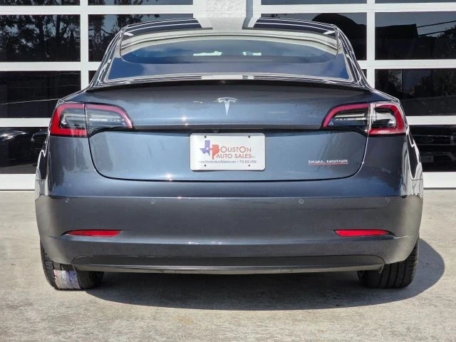 2022 Tesla Model 3 Performance - Image 5 of 21