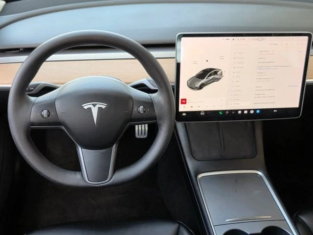 2022 Tesla Model 3 Performance - Image 11 of 21
