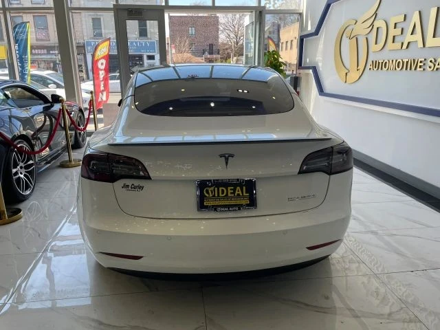 2022 Tesla Model 3 Performance - Image 5 of 28