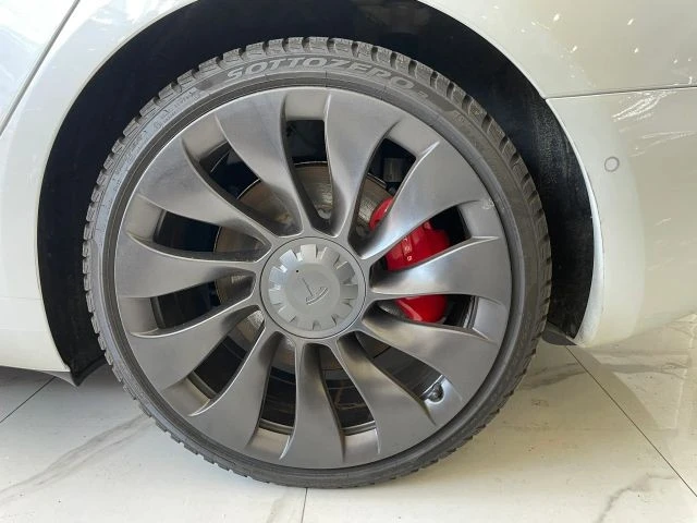 2022 Tesla Model 3 Performance - Image 26 of 28