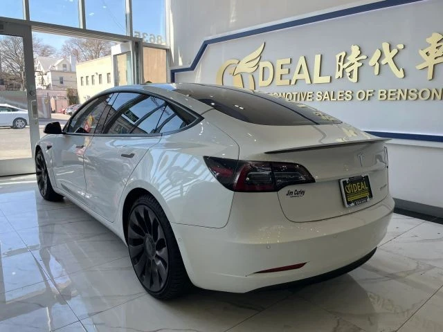 2022 Tesla Model 3 Performance - Image 4 of 28
