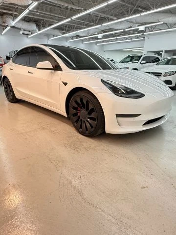2022 Tesla Model 3 Performance - Image 15 of 21