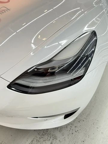 2022 Tesla Model 3 Performance - Image 18 of 21