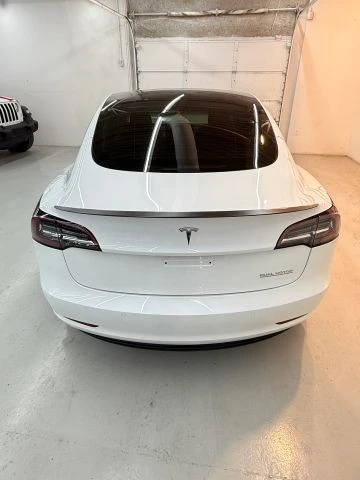 2022 Tesla Model 3 Performance - Image 8 of 21