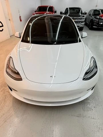 2022 Tesla Model 3 Performance - Image 16 of 21