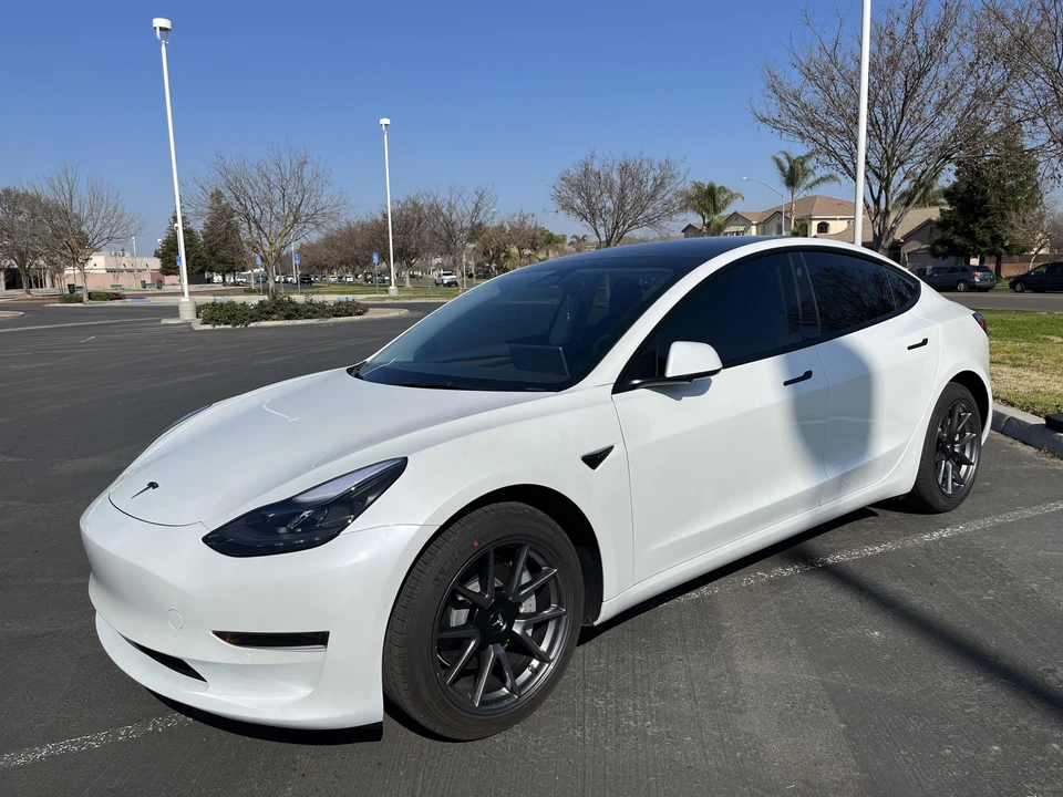 2022 Tesla Model 3 - Image 7 of 31