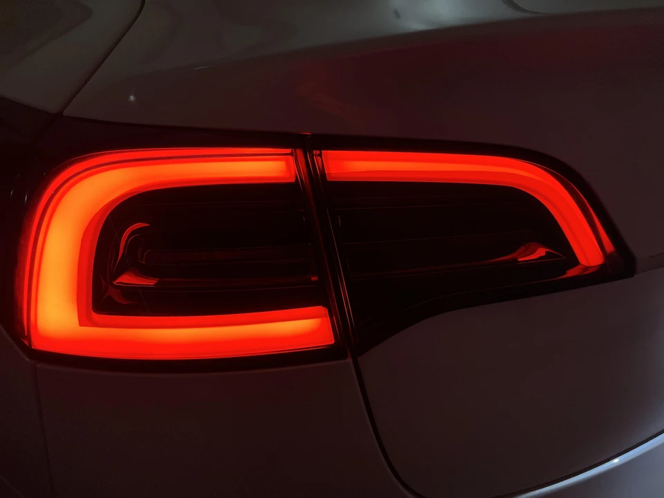 2022 Tesla Model 3 - Image 23 of 31