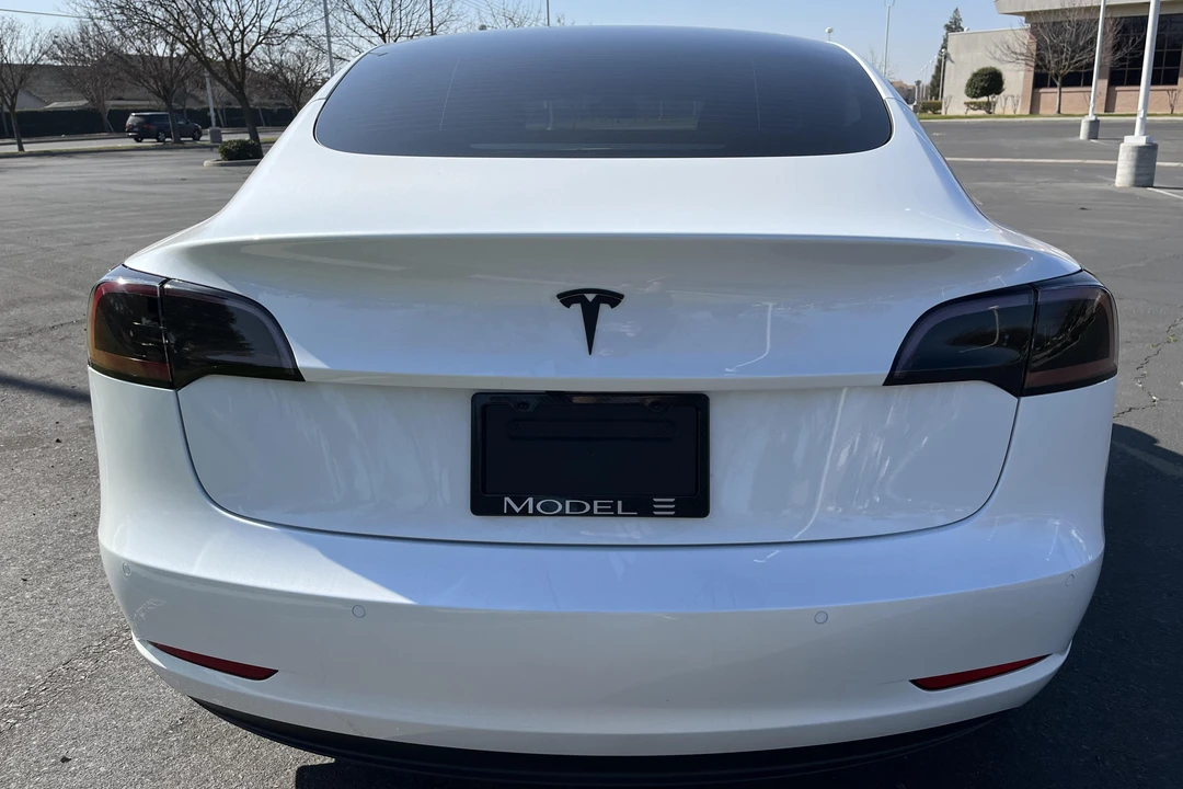 2022 Tesla Model 3 - Image 5 of 31