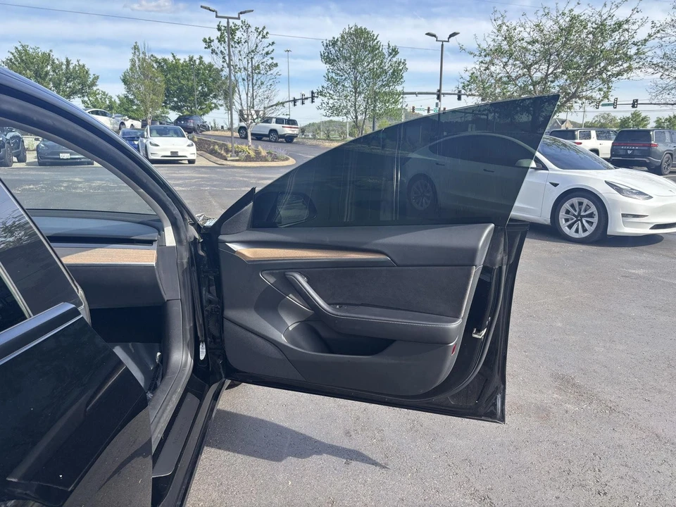 2022 Tesla Model 3 - Image 10 of 18