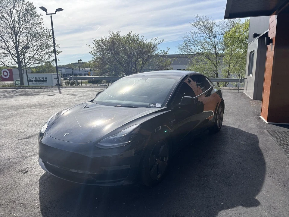 2022 Tesla Model 3 - Image 4 of 18