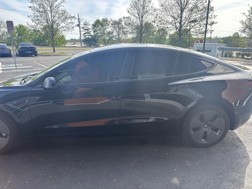 2022 Tesla Model 3 - Image 6 of 18