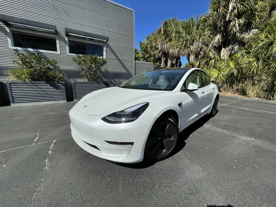 2022 Tesla Model 3 - Image 17 of 31