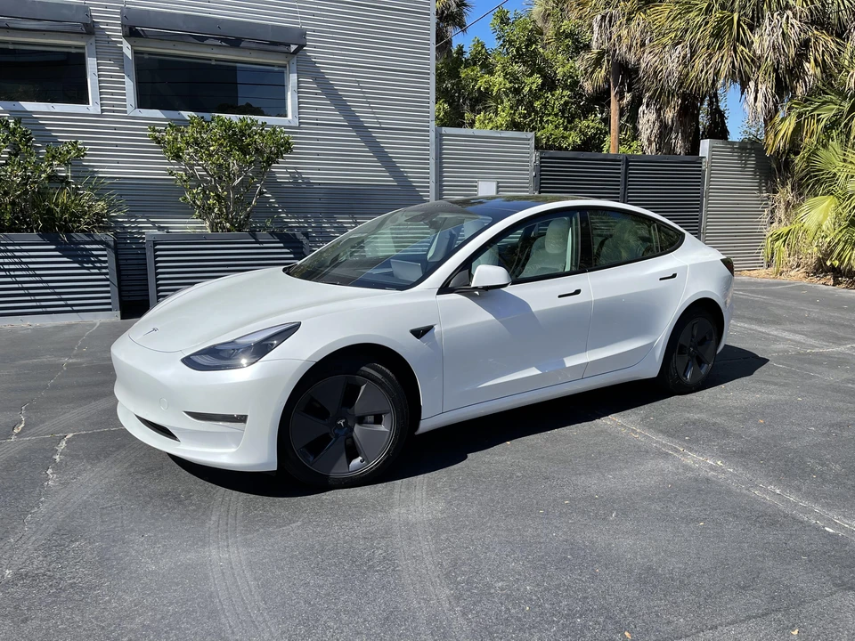 2022 Tesla Model 3 - Image 19 of 31