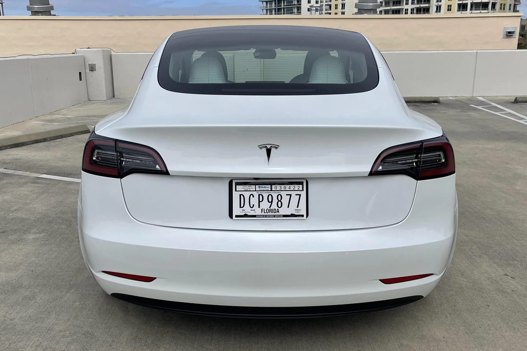 2022 Tesla Model 3 - Image 5 of 31