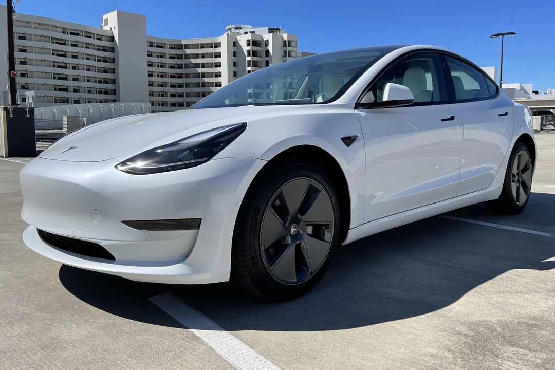 2022 Tesla Model 3 - Image 3 of 31